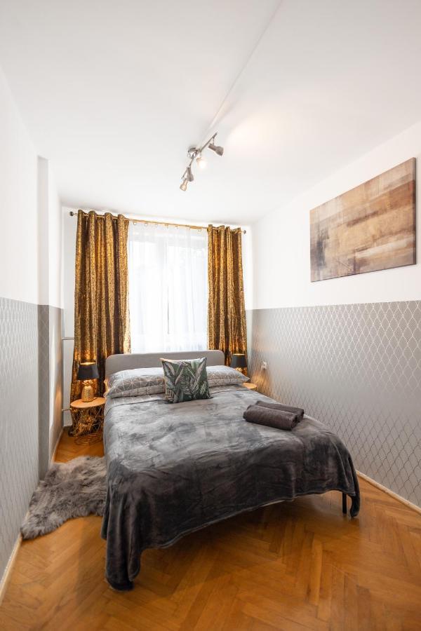 Clicktheflat Stawki Apart Rooms Warsawa Bagian luar foto