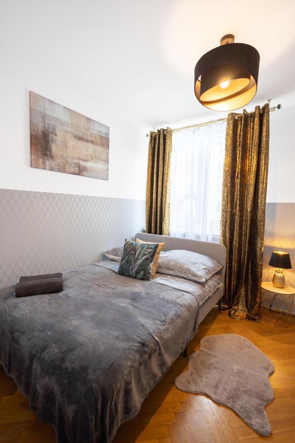 Clicktheflat Stawki Apart Rooms Warsawa Bagian luar foto